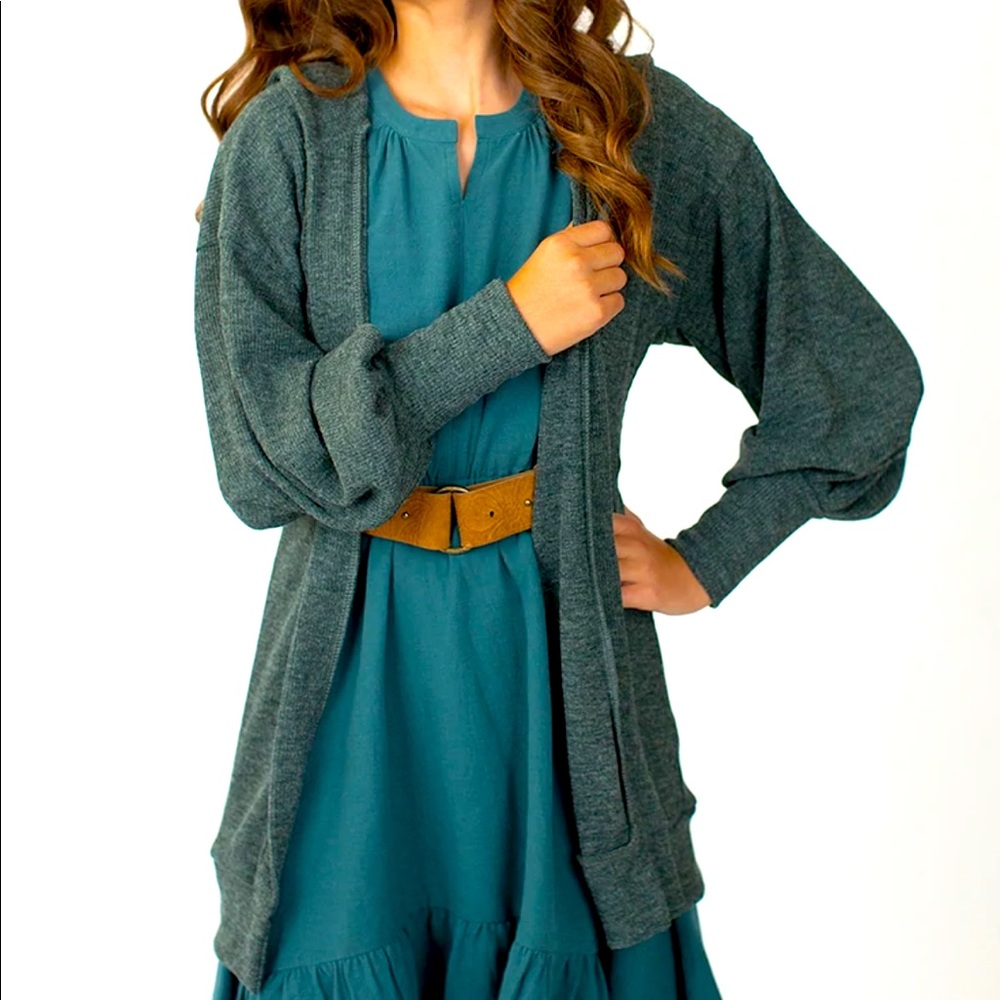 Worn once, very comfy! Perfect condition!